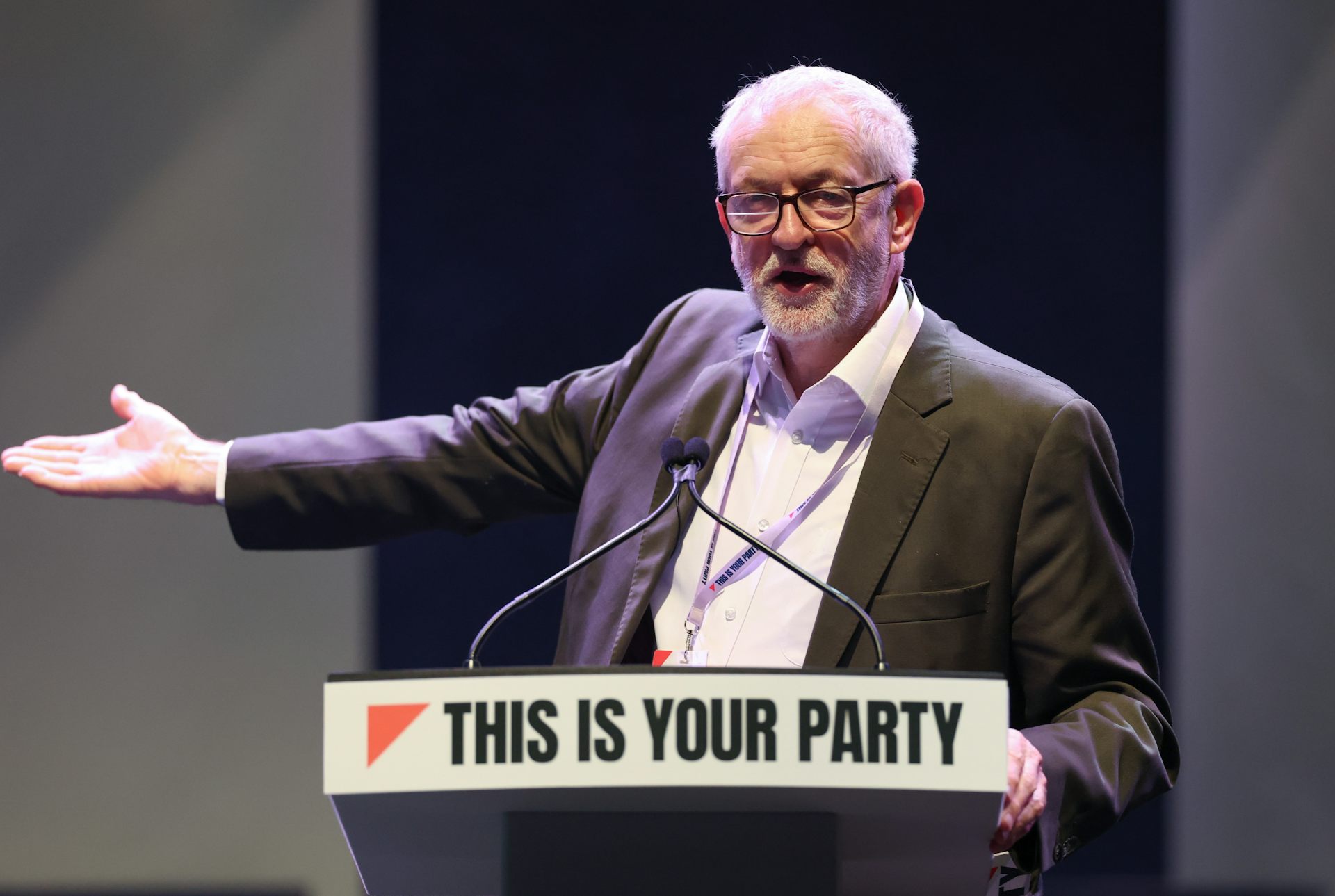 Jeremy Corbyn giving a speech.