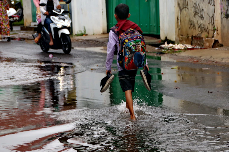 Anak adalah salah satu penyintas bencana yang paling rentan.
