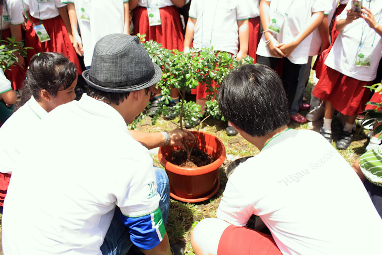 Pembelajaran berbasis tempat dapat membuat anak lebih terhubung dengan lingkungan.