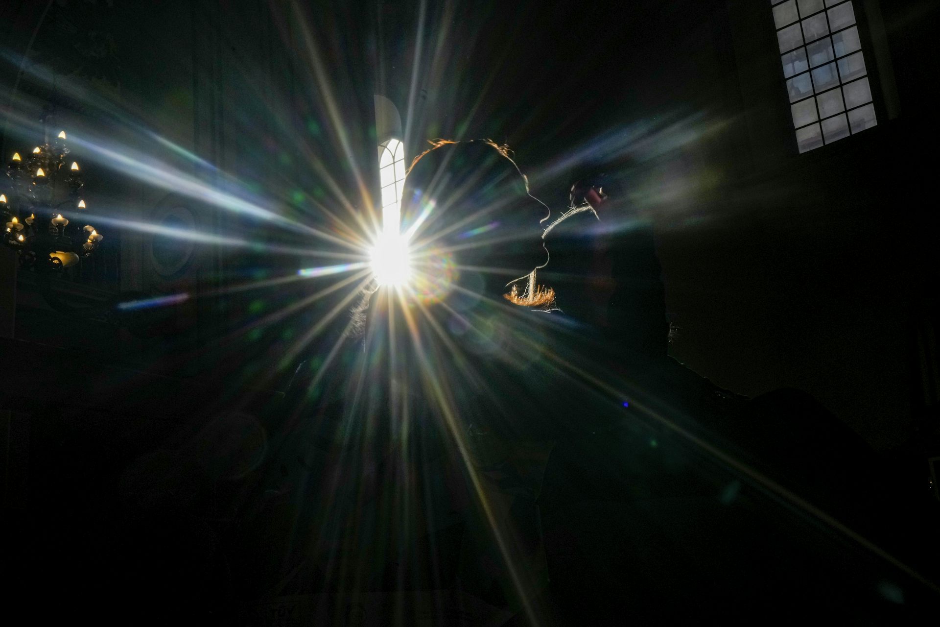 Sí a Dios, pero no a la Iglesia: así es el cambio religioso para muchos latinoamericanos