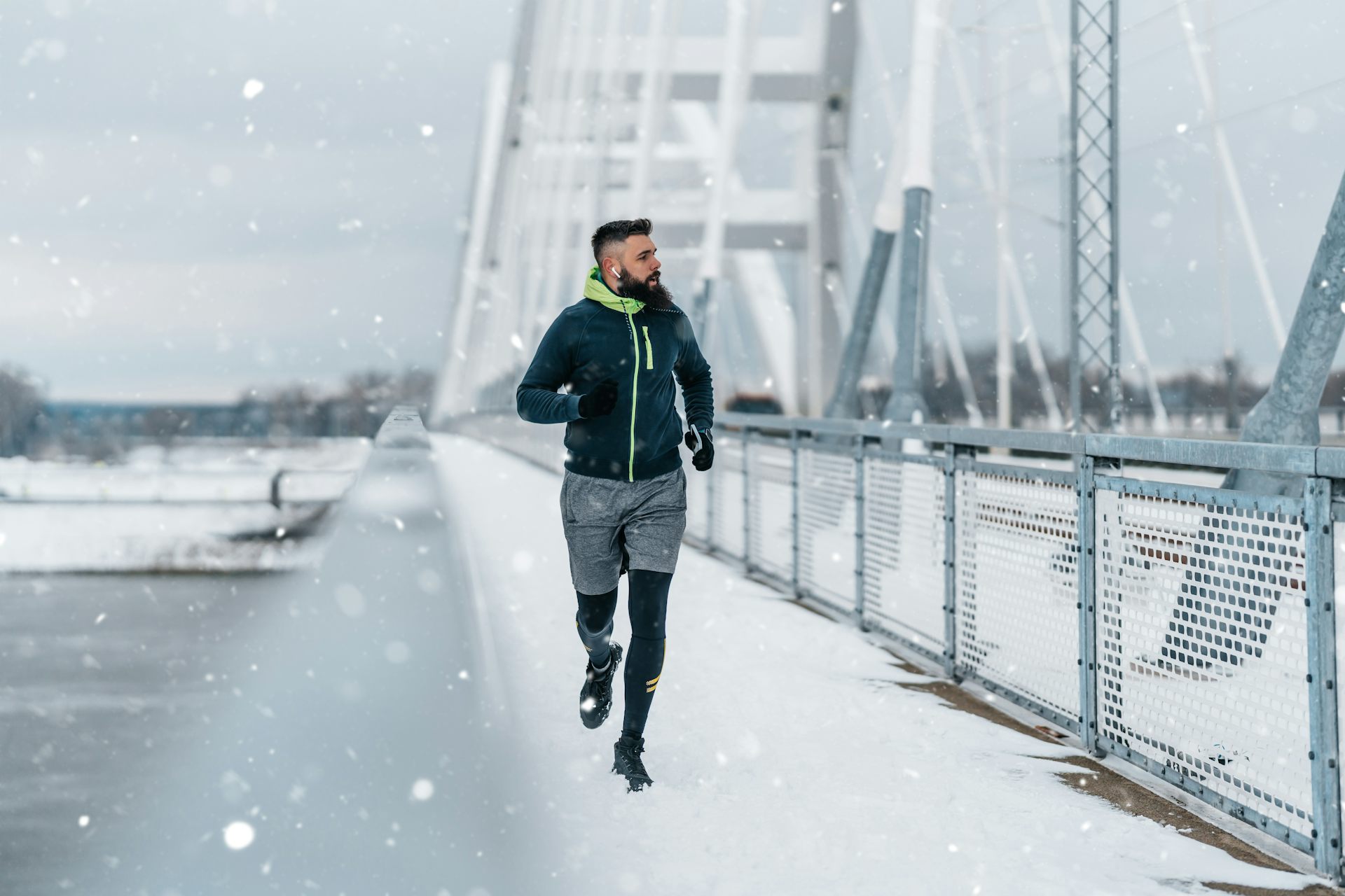 How to avoid an injury when exercising outdoors this winter