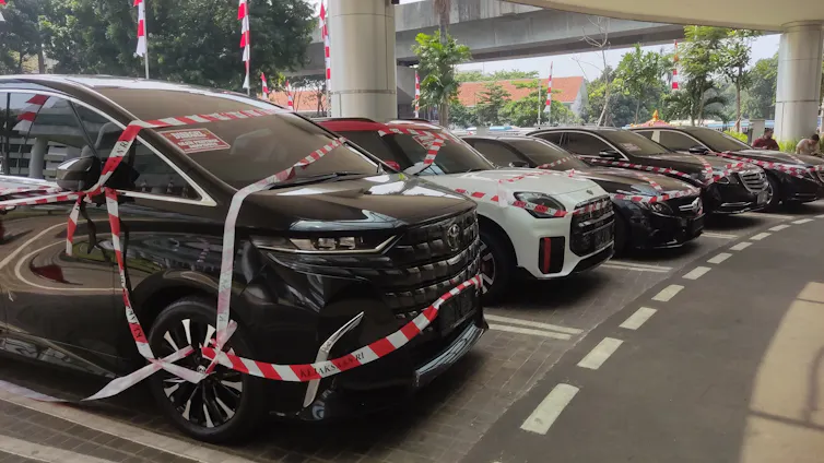 Mengapa uang tunai lebih disenangi koruptor dibandingkan transaksi digital