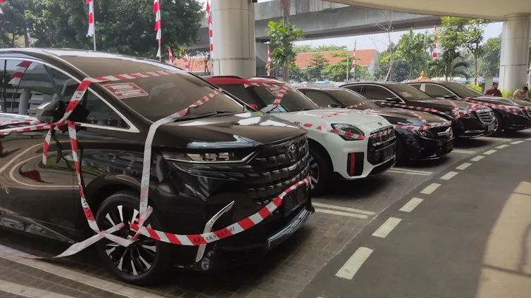 Mengapa uang tunai lebih disenangi koruptor dibandingkan transaksi digital