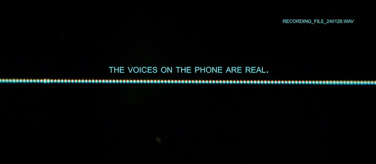 Un fotograma de la película en el que se reproducen los audios de Hind indica que las voces en el teléfono son reales.