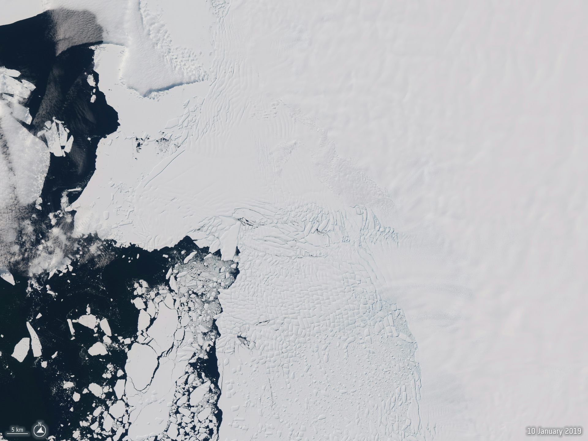 Hundreds of iceberg earthquakes detected at the crumbling end of Antarctica&rsquo;s Doomsday Glacier