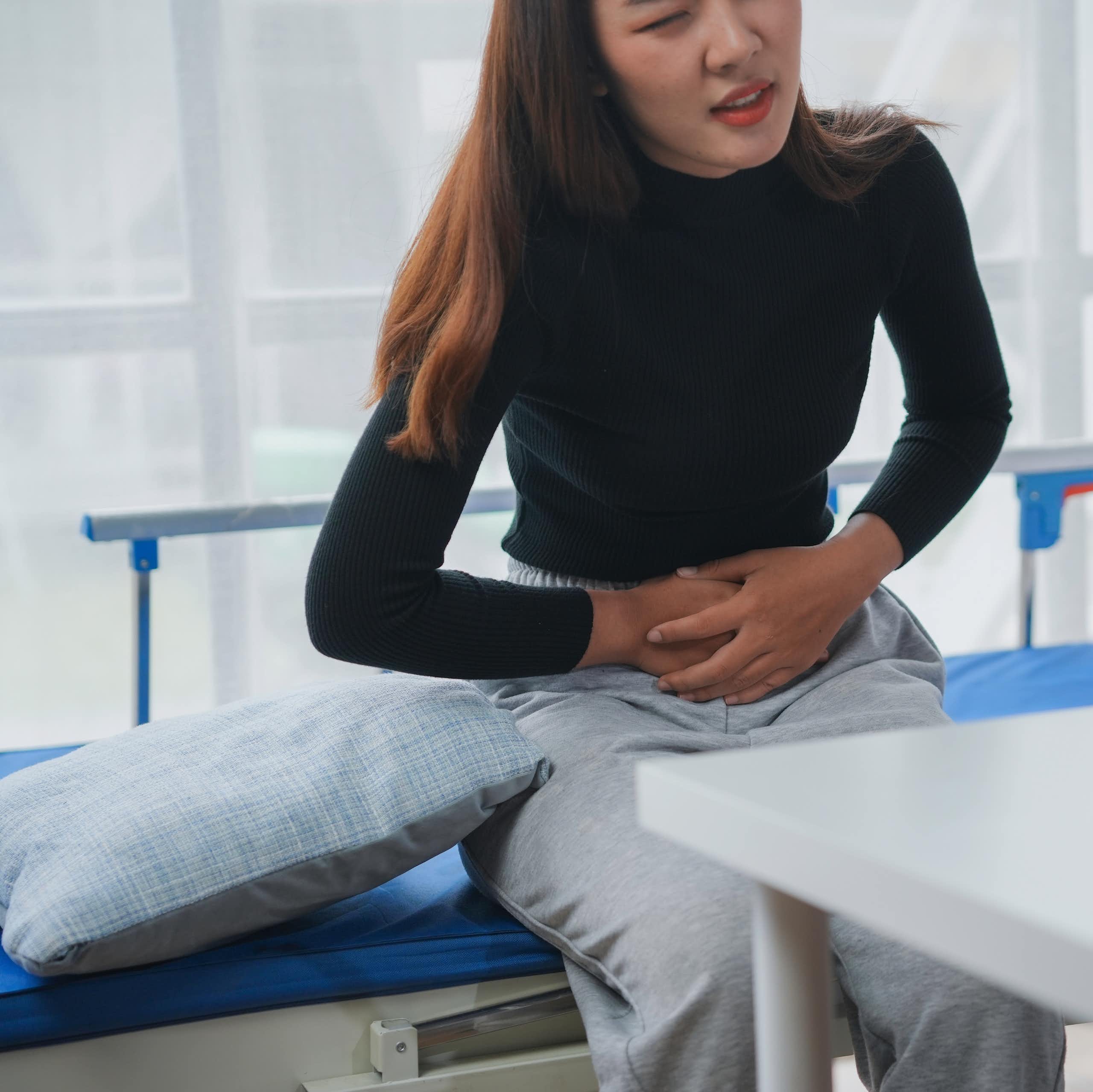 Nyeri hebat akibat endometriosis kerap disepelekan sehingga memperlambat diagnosis.