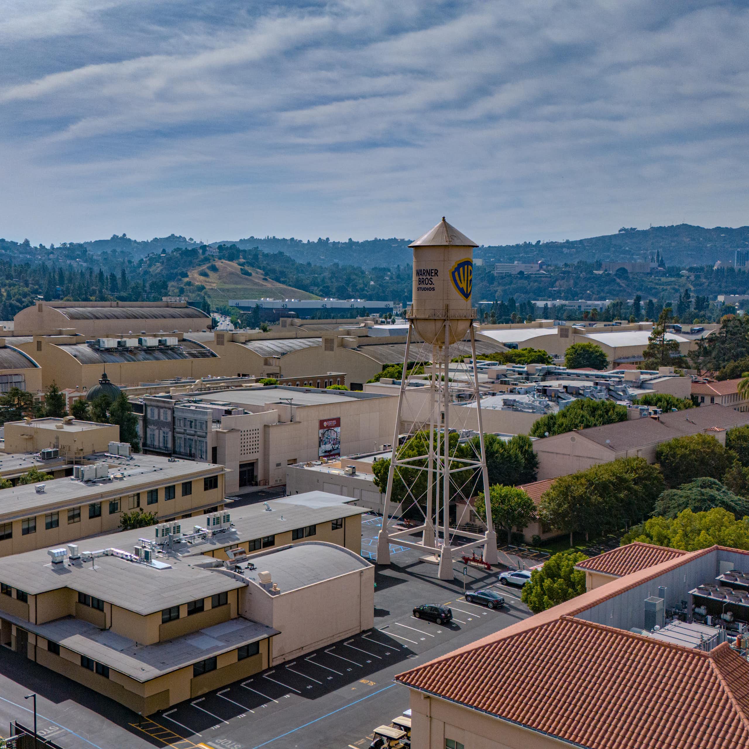 Warner Bros Studios à Burbank Los Angeles Vue aérienne - LOS ANGELES, USA - 5 NOVEMBRE 2023
