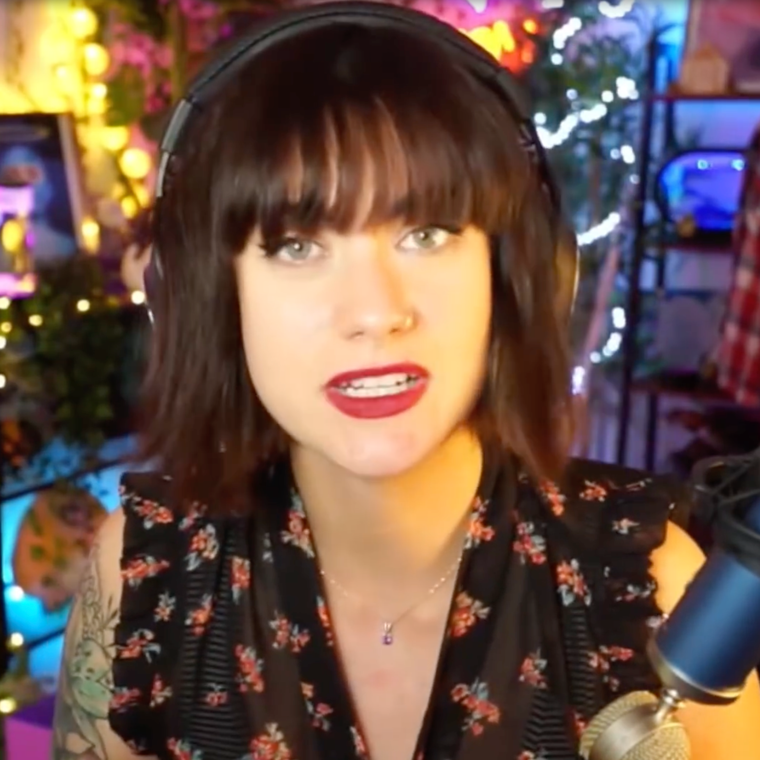 Maghla, une des streameuses les plus connues en francophonie, a dénoncé publiquement le cyberharcèlement sexiste dont elle était victime.