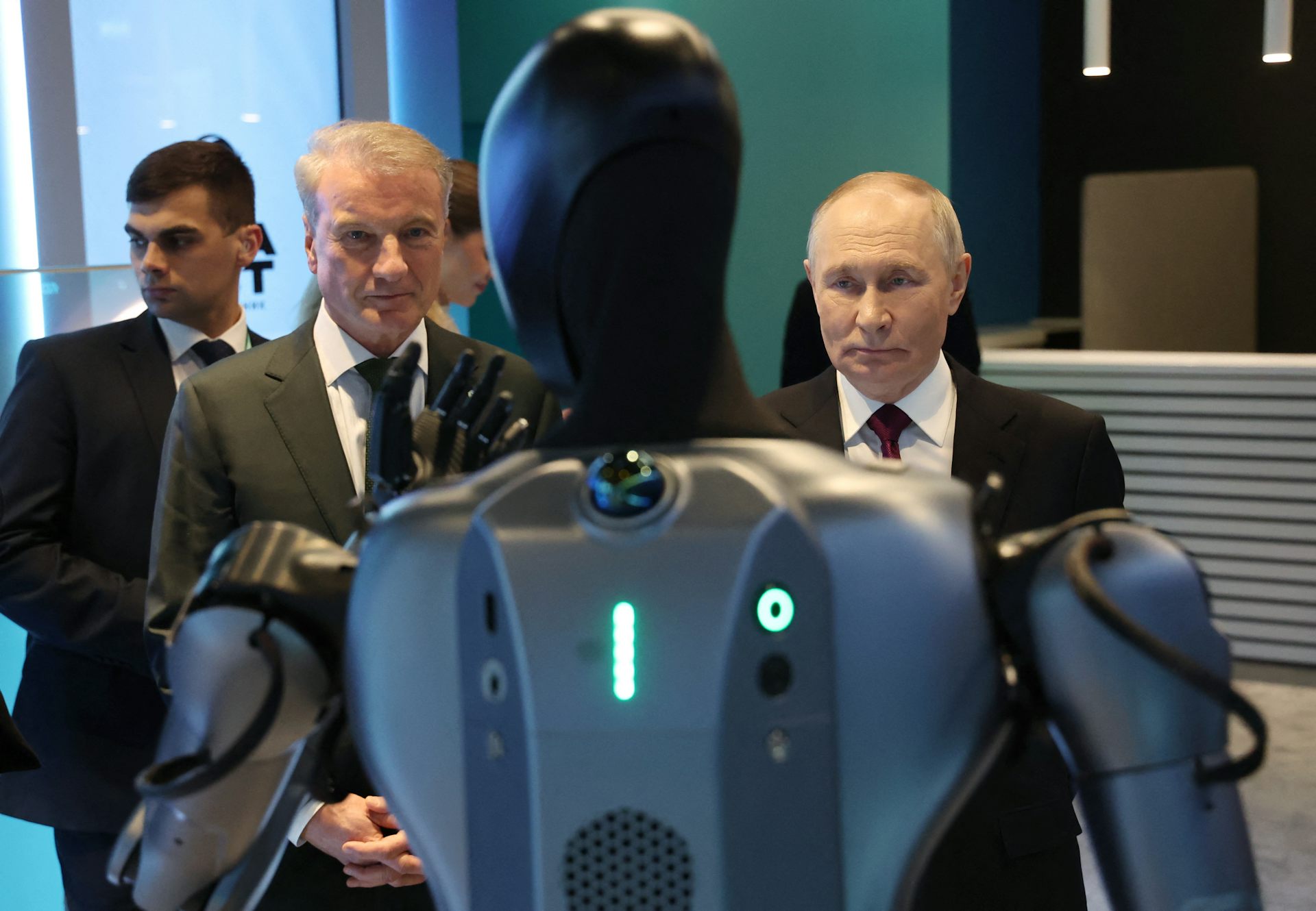En Russie, le pouvoir développe une intelligence artificielle ouvertement idéologisée