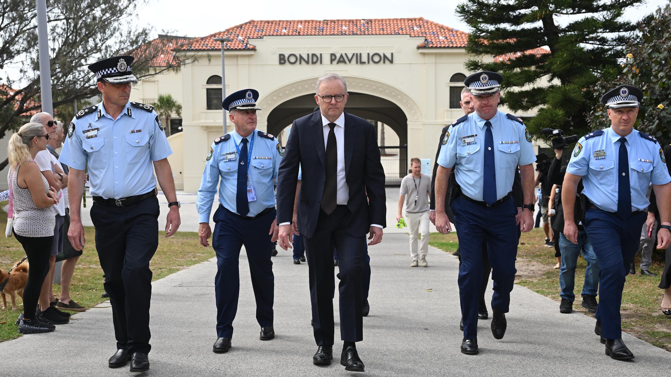 What NZ needs to watch as Australia reforms gun laws after the Bondi terror attack