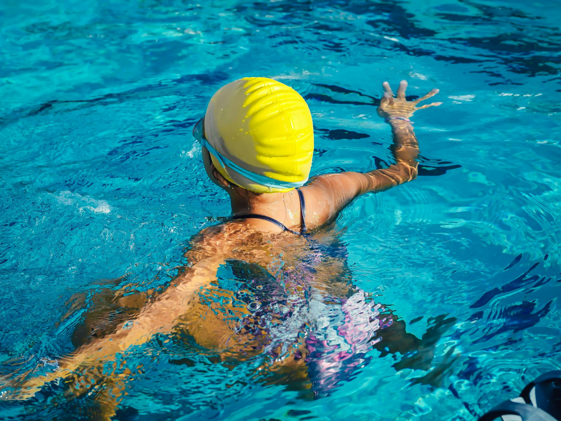Do I have to rinse out my swimsuit after the pool? A textile scientist has the answer