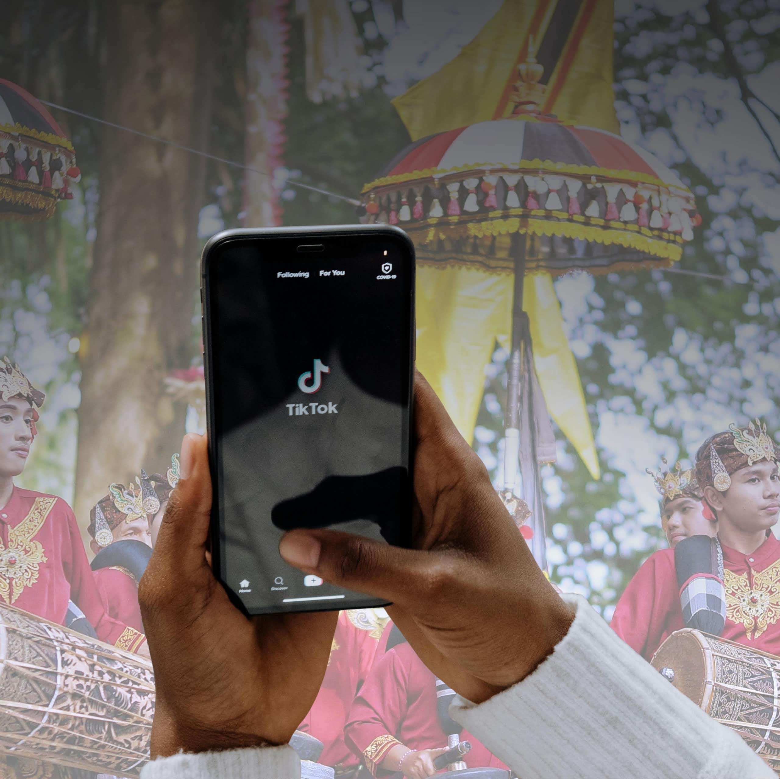 TikTok, seni tradisional, algoritma, seni