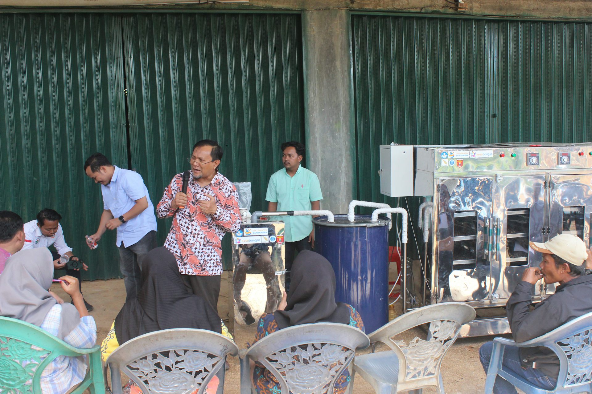 Merintis pengolahan kopi yang tahan terhadap perubahan iklim di Lampung Barat