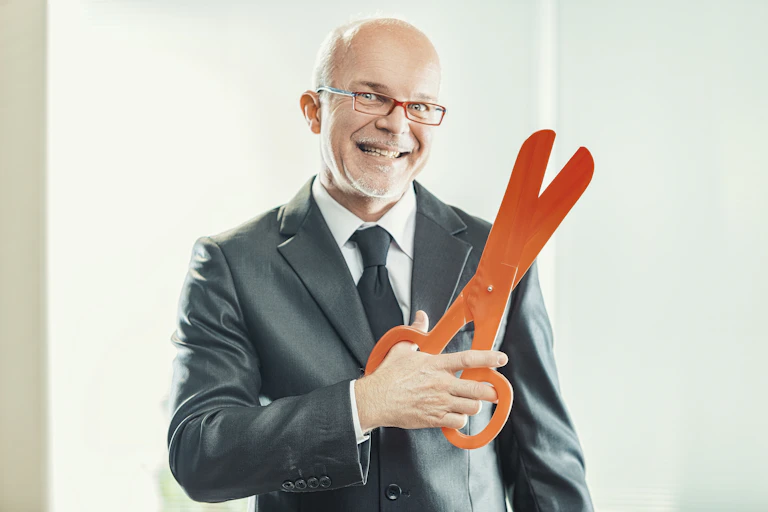 Cadre avec des ciseaux