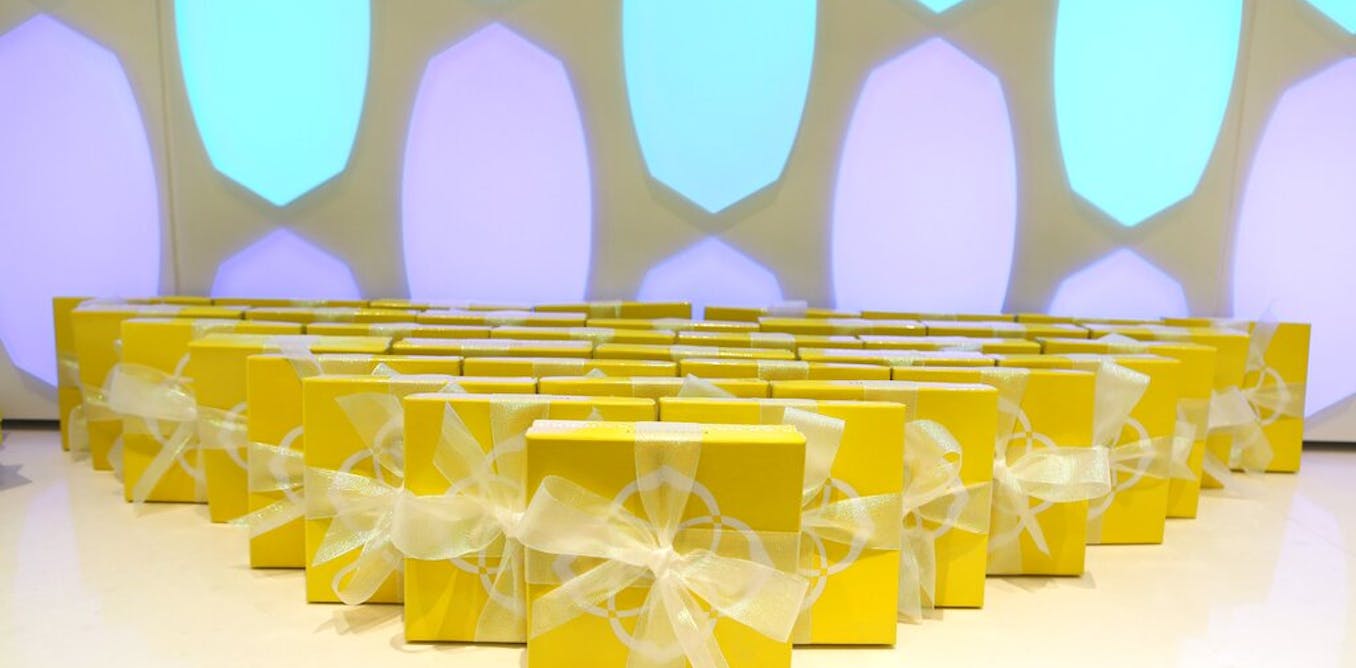 How to reduce gift-giving stress with your kids – a child psychologist’s tips for making magic and avoiding tears How to reduce gift-giving stress with your kids – a child psychologist’s tips for making magic and avoiding tears