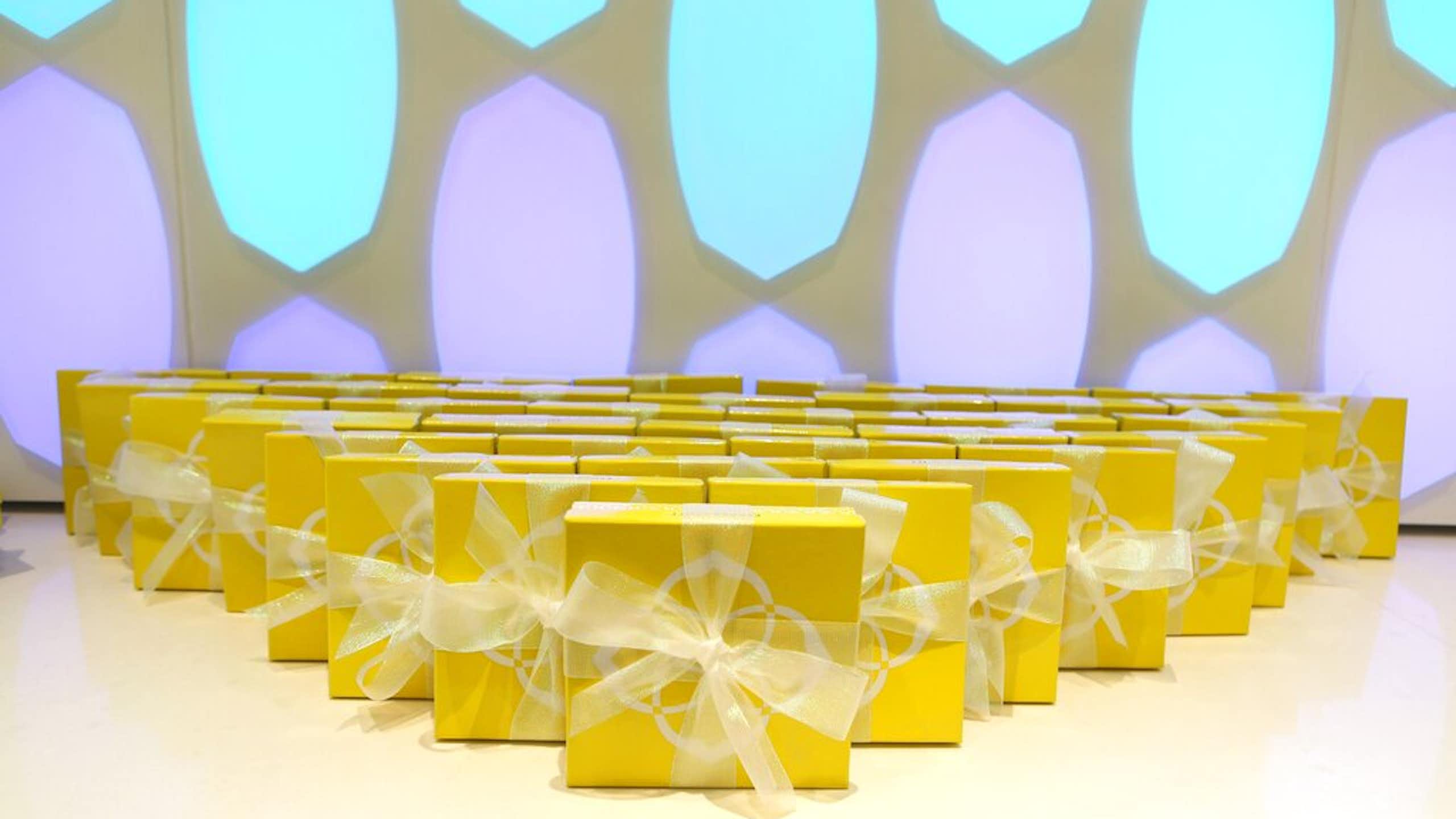 A picture of wrapped gifts.