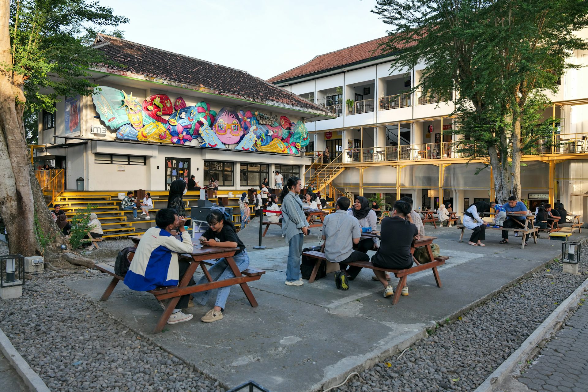 Pola belanja Gen Z 2025 dan 2026: &lsquo;Self-reward&rsquo; tetap jadi prioritas utama