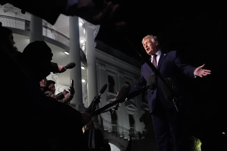 Donald Trump s'adresse au médias