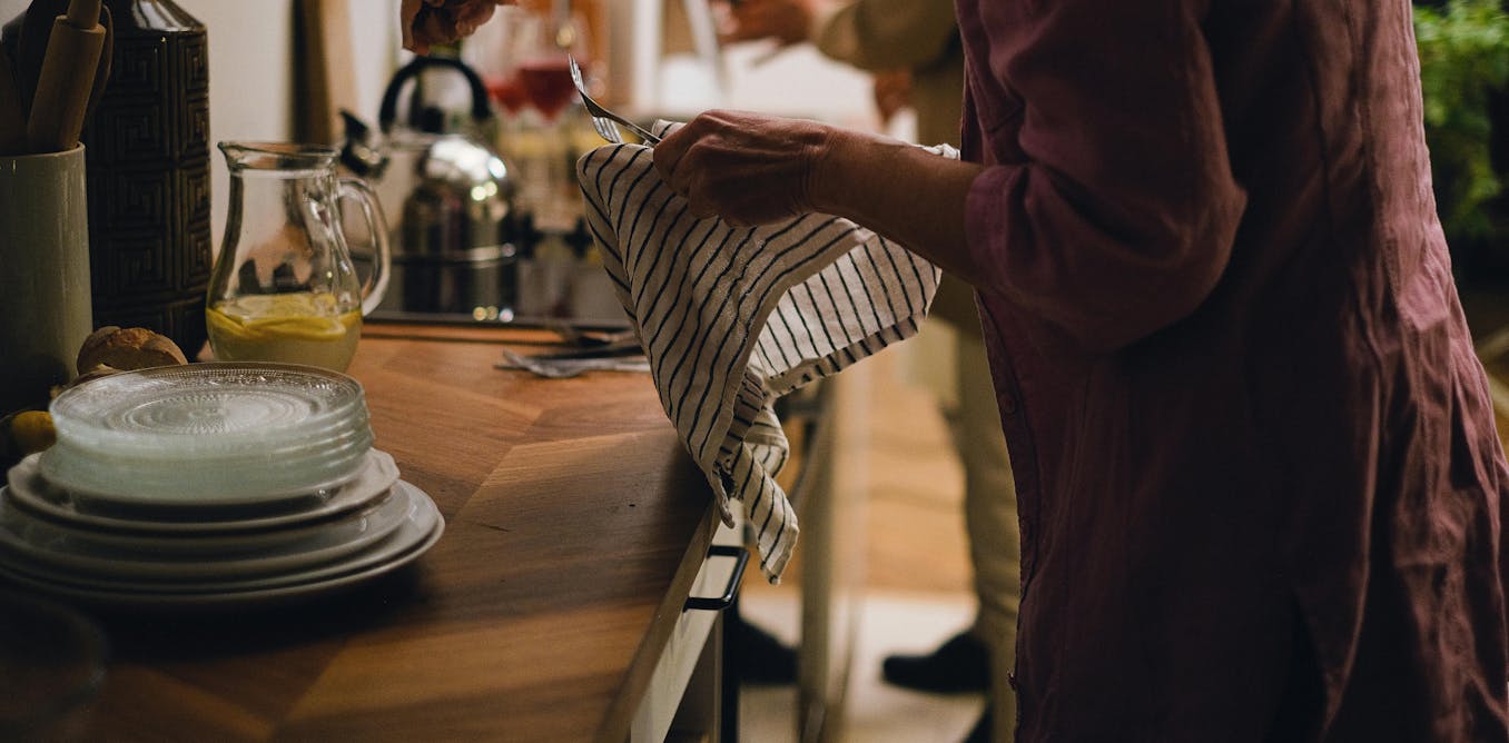 Why are new tea towels worse at drying dishes than older ones? Why are new tea towels worse at drying dishes than older ones?