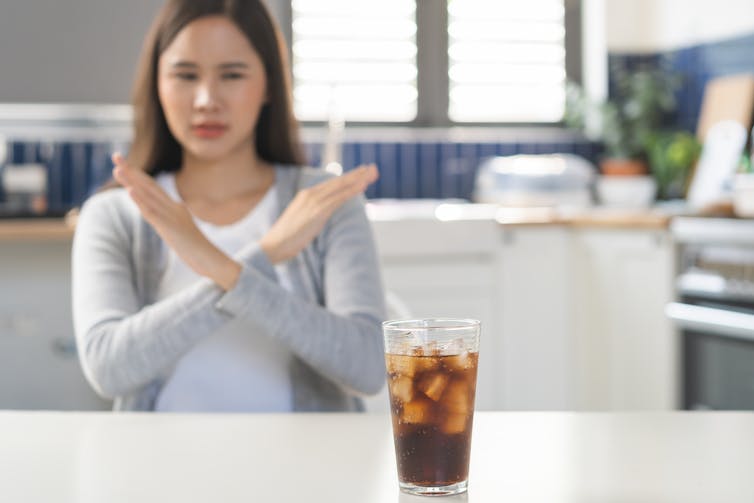 Konsumsi gula berlebih bisa memicu diabetes, hipertensi, hingga penyakit jantung.