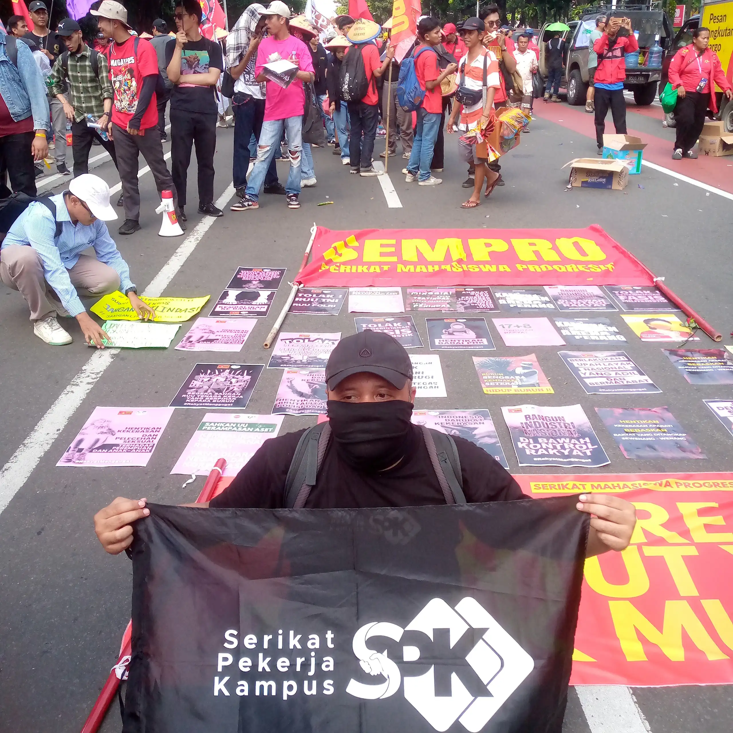 Riset terbaru SPK menunjukkan bahwa dosen di Indonesia alami kekerasan fisik dan mental.