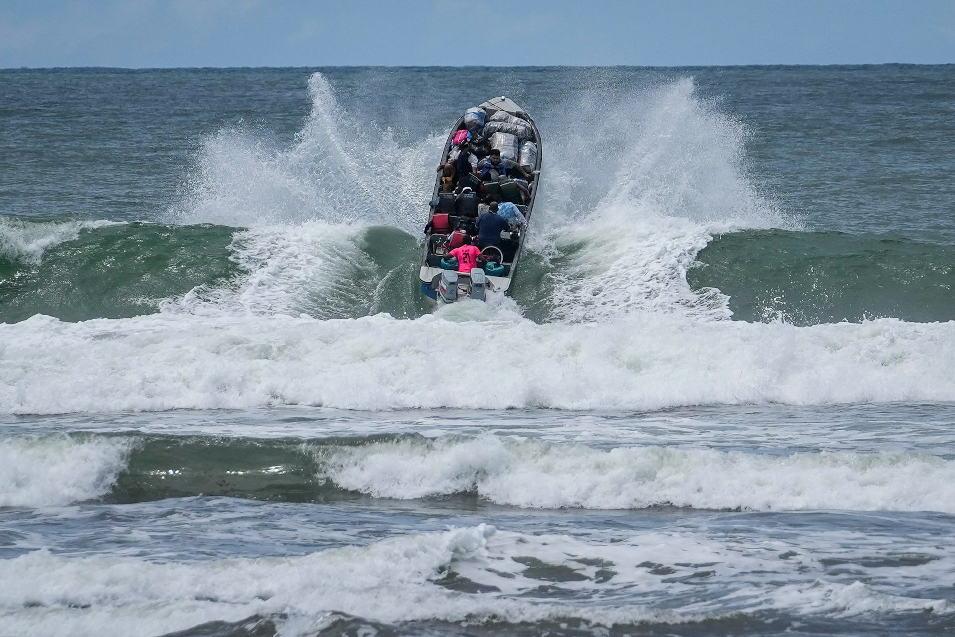 American border crackdown forces Venezuelan migrants on a perilous journey back south