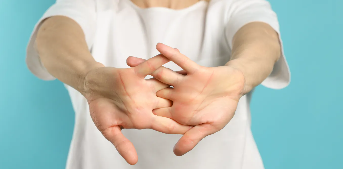 Why do our joints crack, pop and crunch and should we worry about it? Why do our joints crack, pop and crunch and should we worry about it?