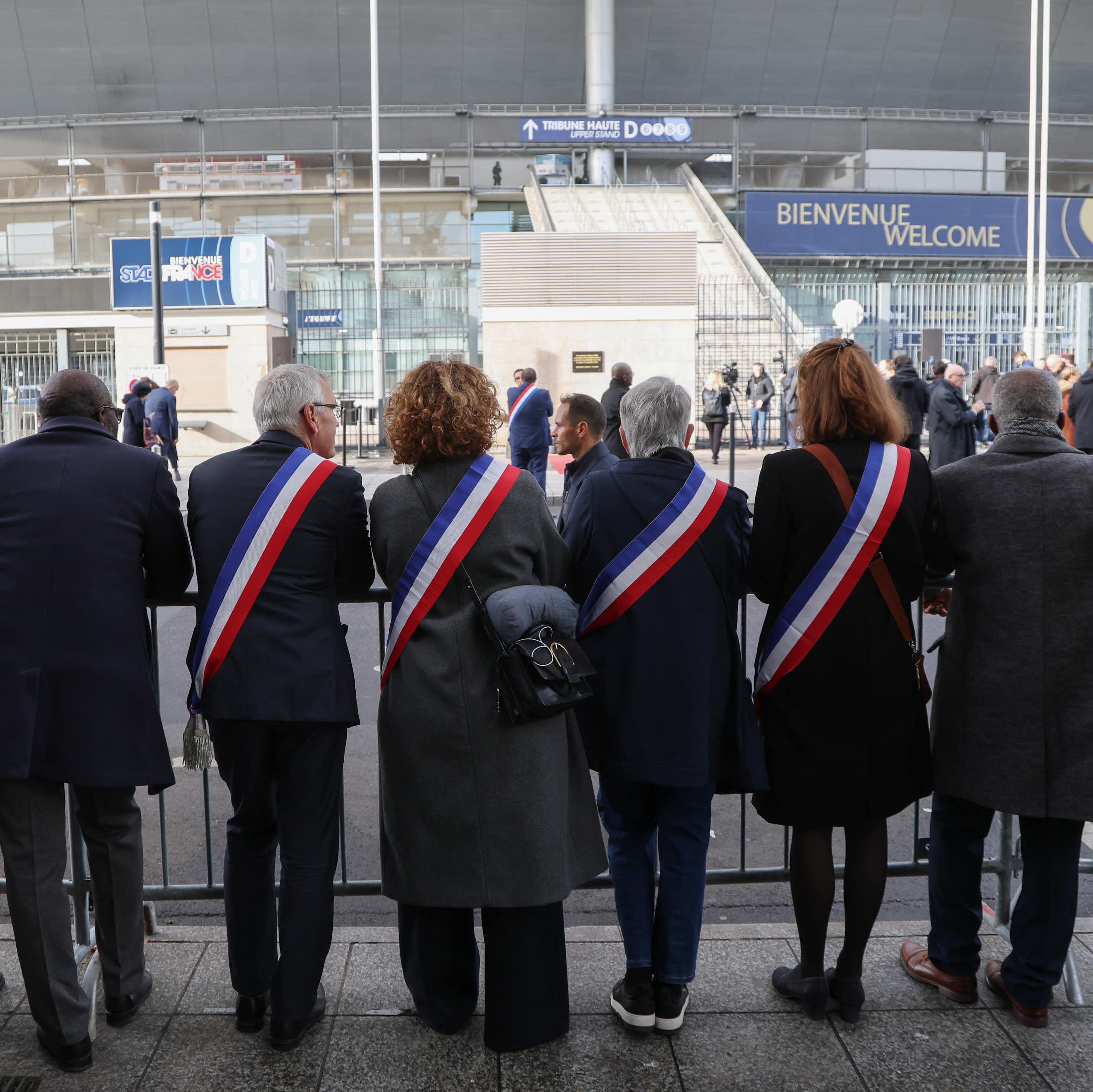 Des élus locaux de Seine Saint-Denis lors des commémorations du 13 novembre 2015, le 13 novembre 2025.