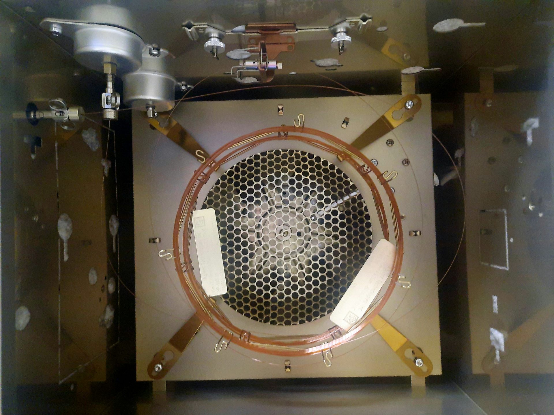 Análisis no dirigido de contaminantes orgánicos mediante GC-KTOF