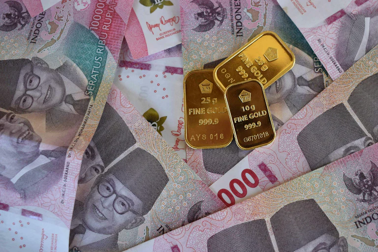 Rupiah, Money