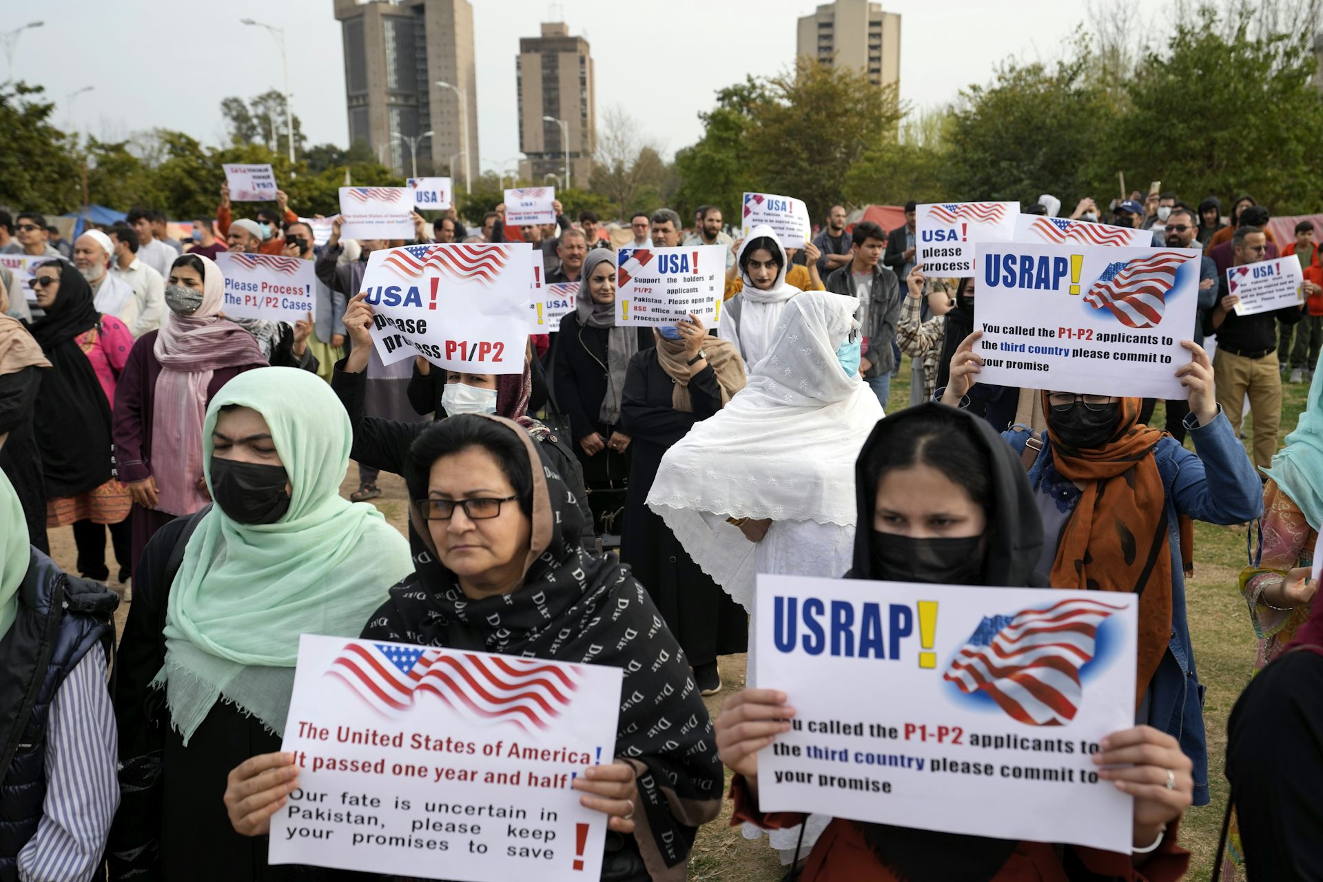 Afghan migrants stranded in Pakistan after the US suspends refugee resettlement