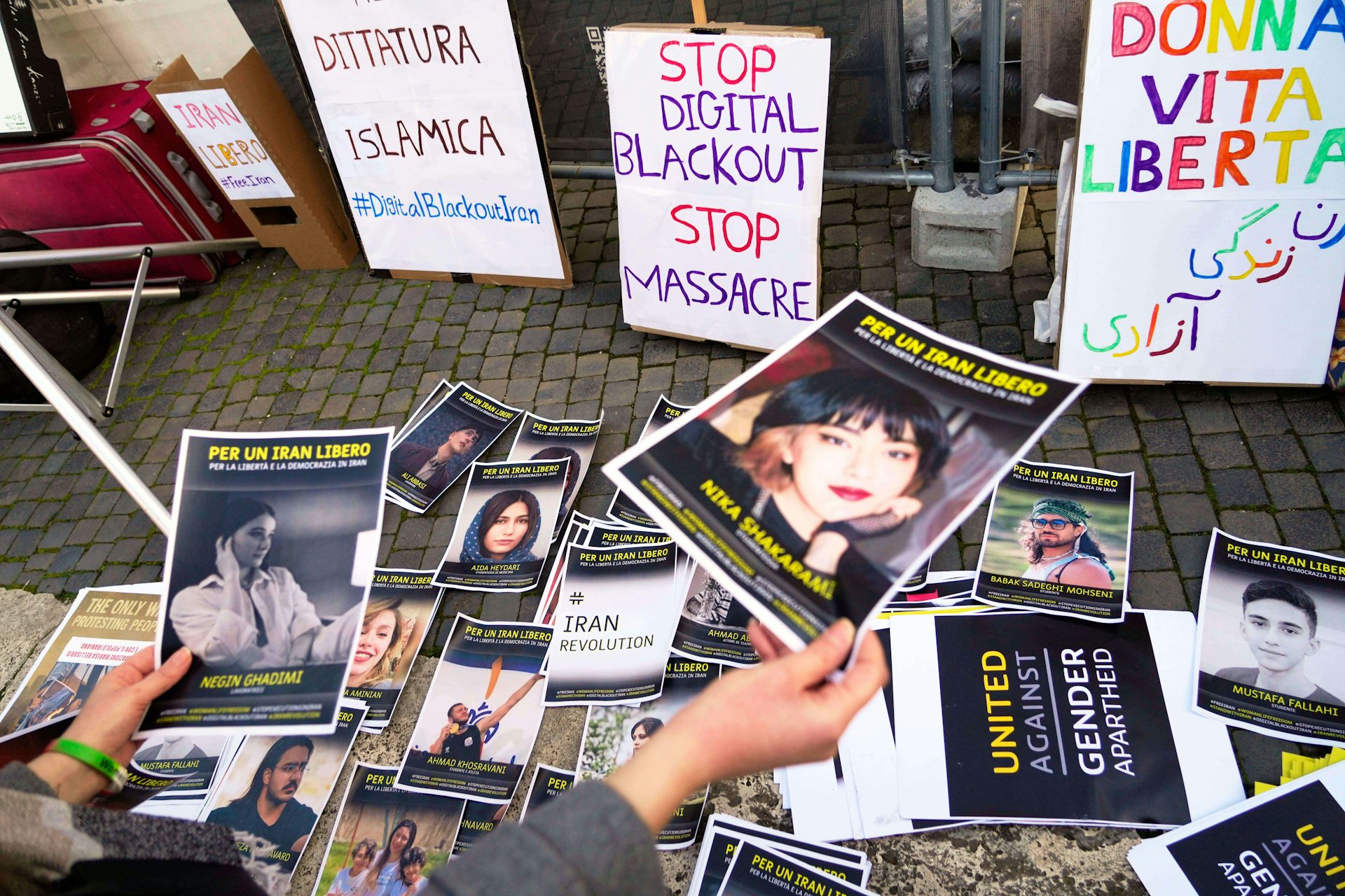 Why Iran keeps turning off the internet during mass protests