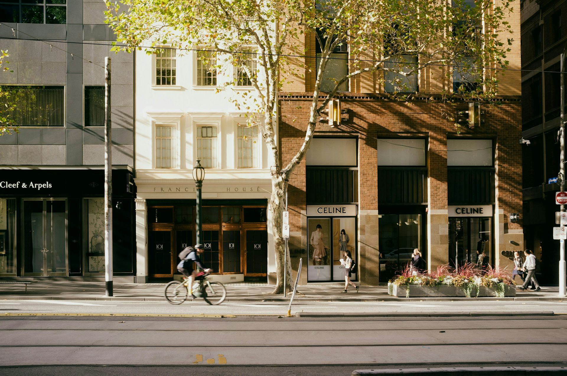 Dexies, doof and depth: The Paris End’s long-form journalism moves from Substack to page