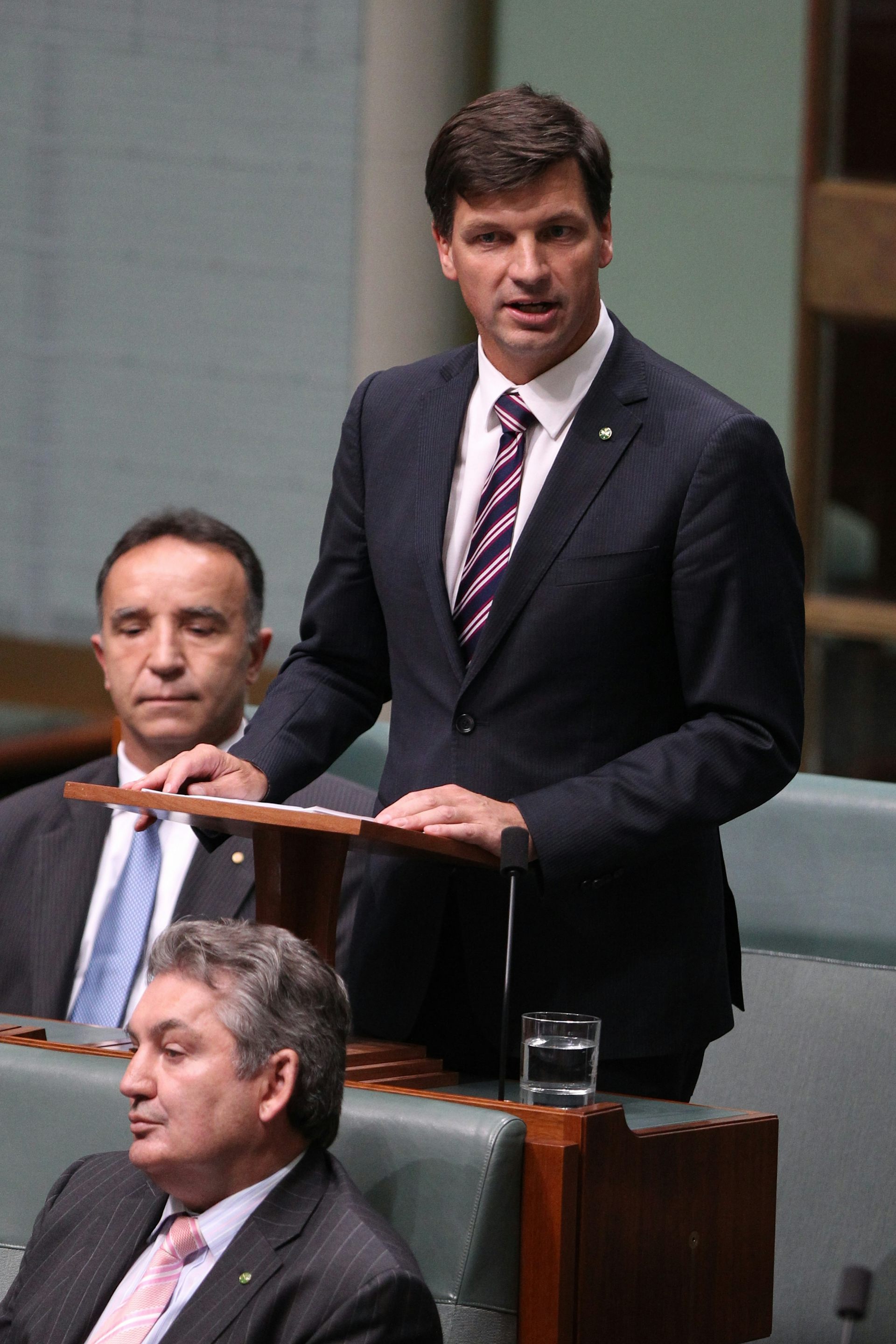 2 aspirants who are unlikely to suit the times vie for the Liberal leadership