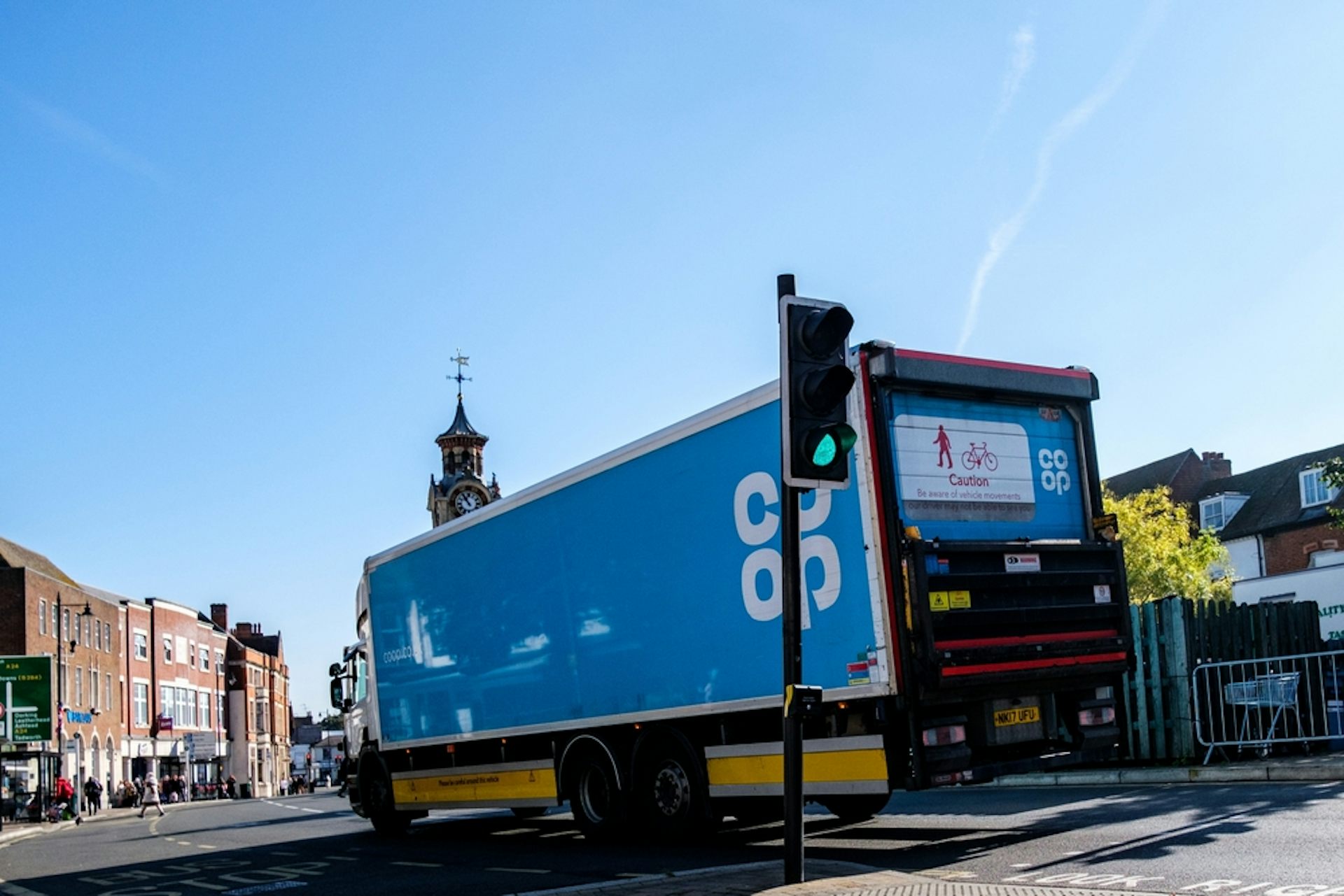 Automating Labor: A Crisis of Food Waste Due to Machine Replacements