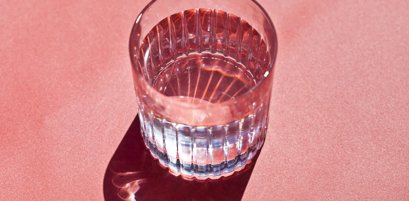 Will drinking hot water help me lose weight, clear my skin or treat cramps? Will drinking hot water help me lose weight, clear my skin or treat cramps?