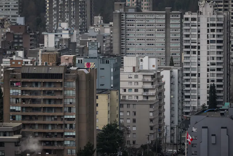 foto de un denso grupo de edificios altos