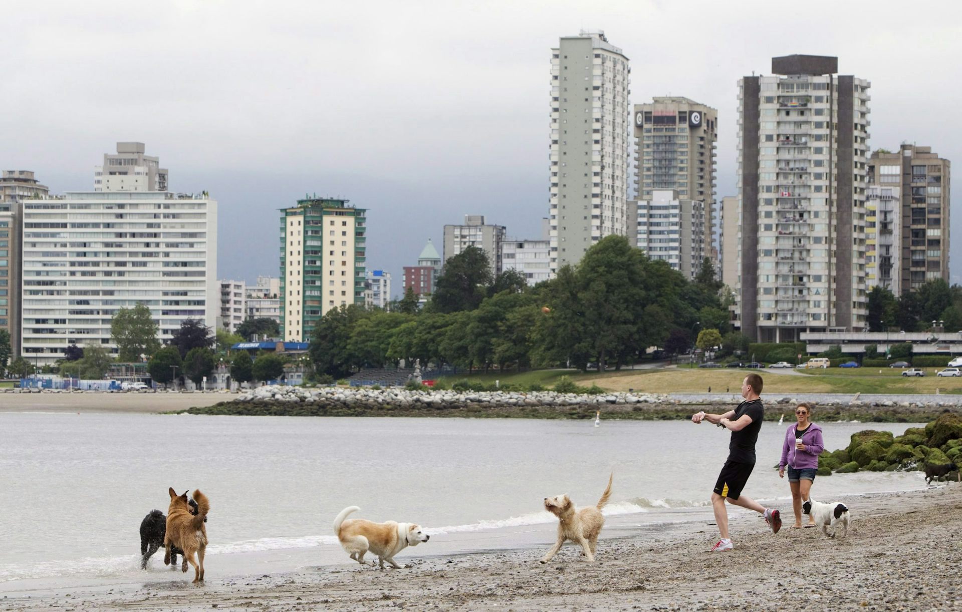 Vancouver built up fast — but now its older towers face an earthquake reckoning