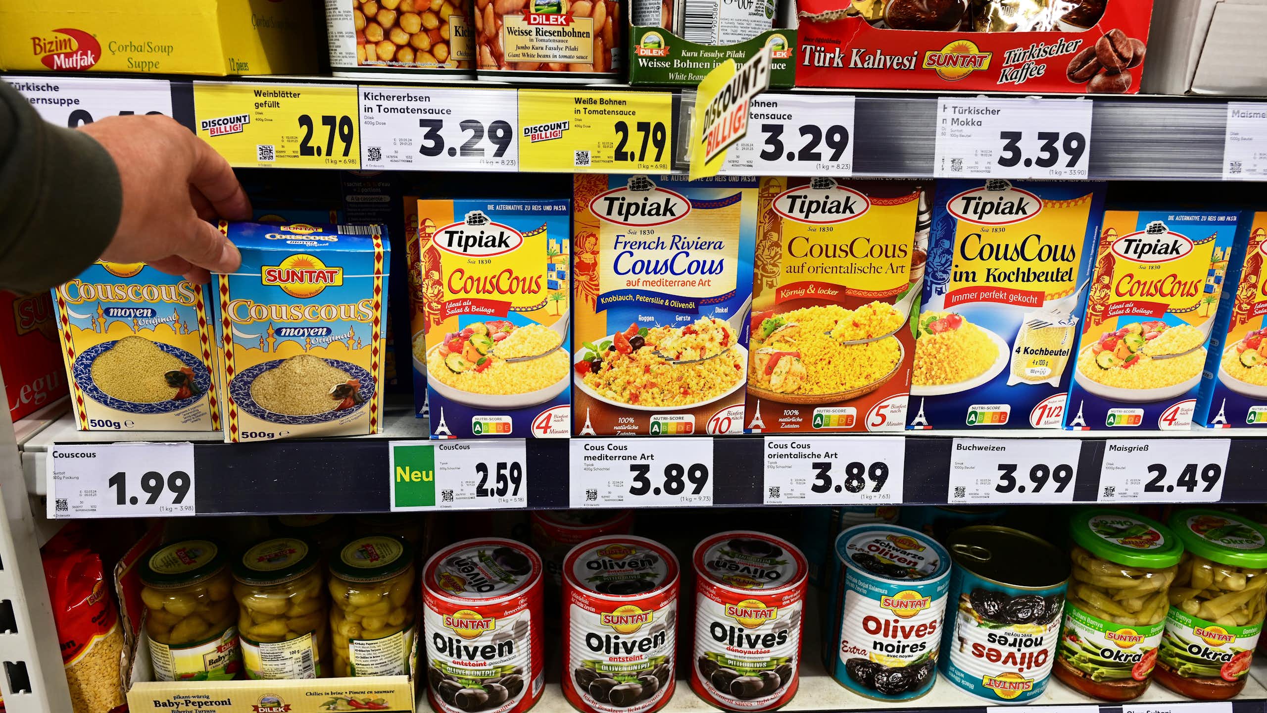 Rayon d'un supermarché allemand avec des produits Tipiak.