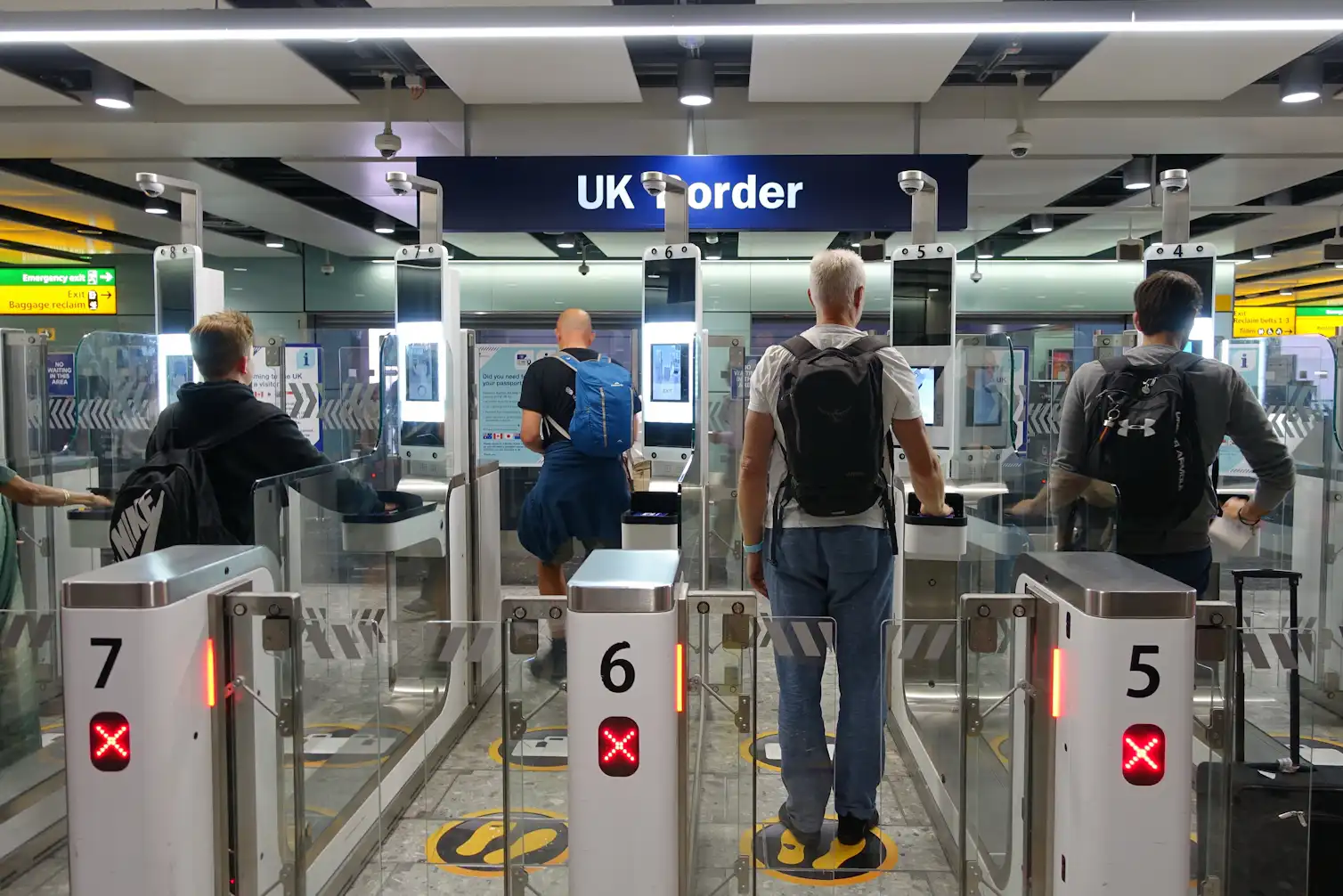 Uk Border Control Pdf UK’s new passport rules for dual citizens are a result of border ...