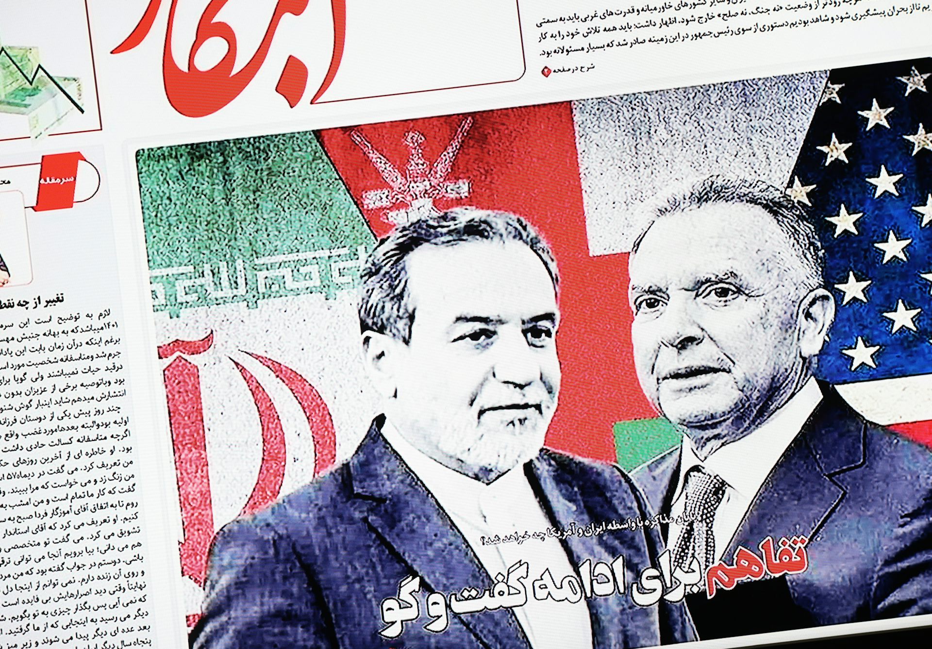 Abbas Araghchi and Steve Witkoff on the front page of an Iranian newspaper.