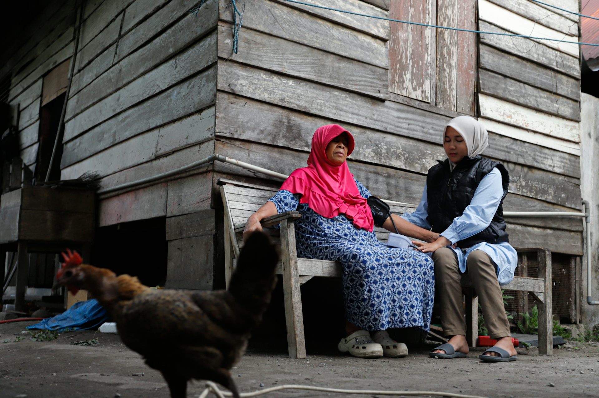 Ilustrasi dokter di daerah terpencil.
