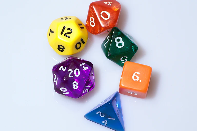 Dados típicos em jogos de RPG.
