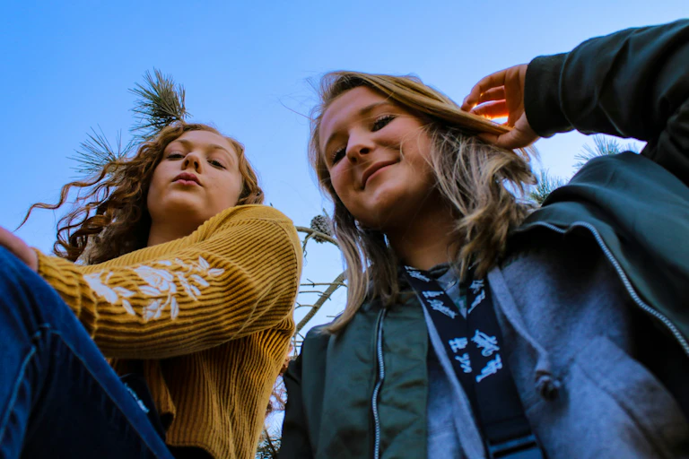 Deux jeunes filles