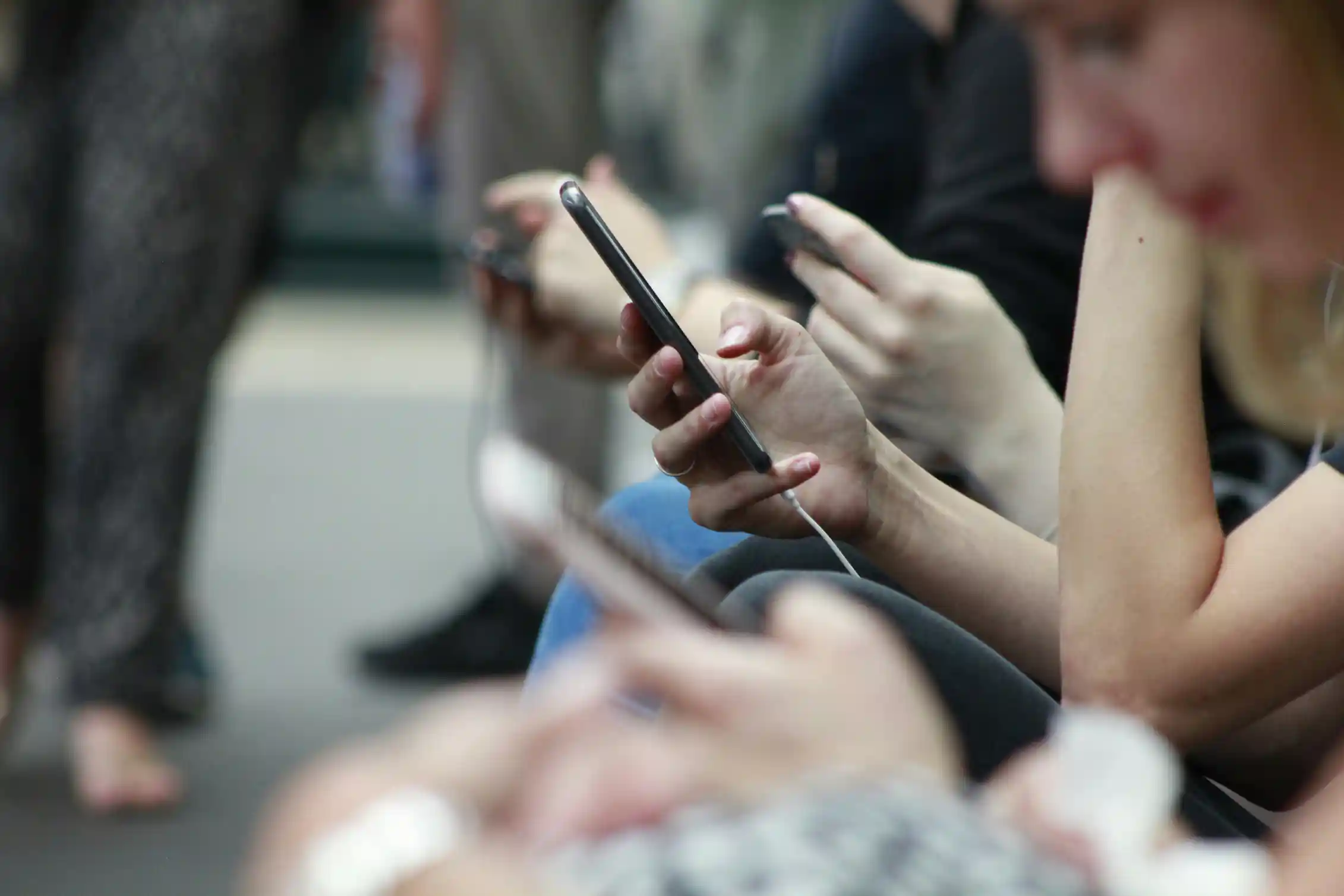 Digital media is using negativity to steal our attention — here’s how ...