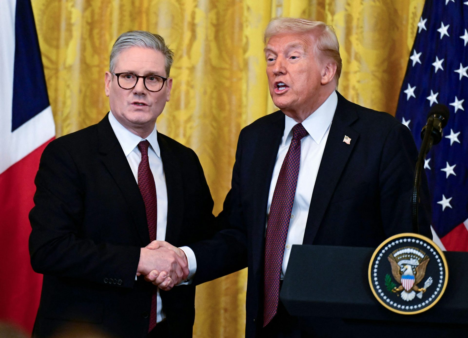 UK prime minister, Keir Starmer, shakes hands with the US president, Donald Trump