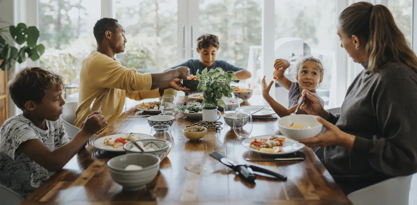 4 expert tips for family mealtimes without the drama 4 expert tips for family mealtimes without the drama