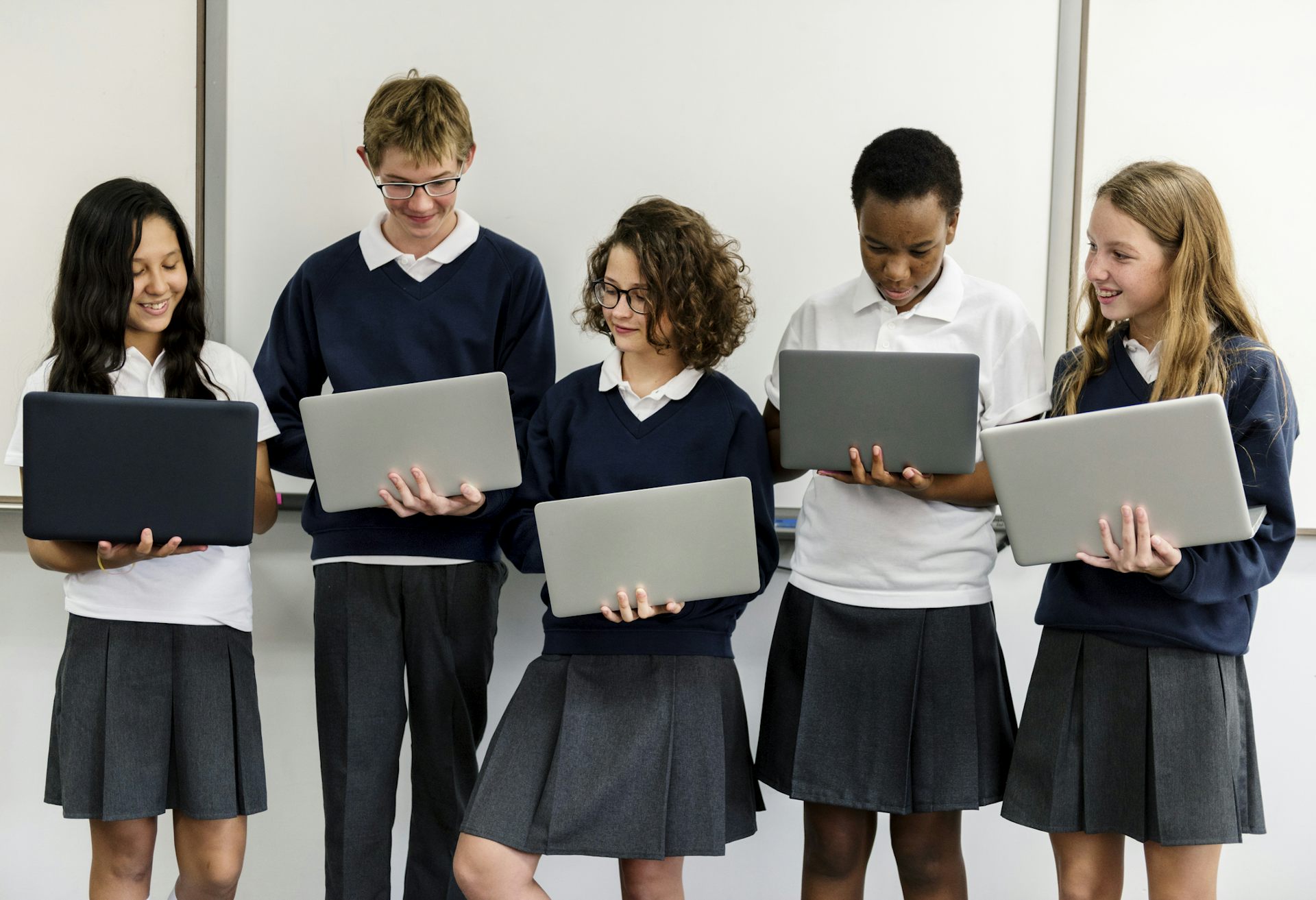 As NAPLAN suffers technical problems, why are major tests done online?