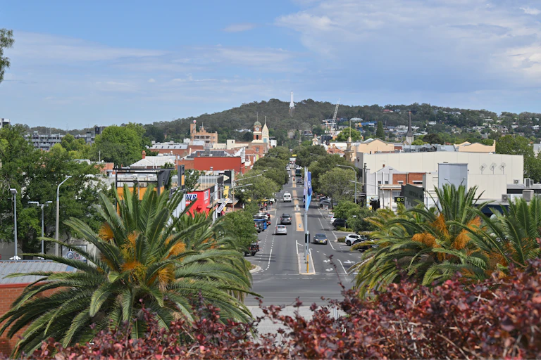 Looking down over Dean St in Albury, NSW