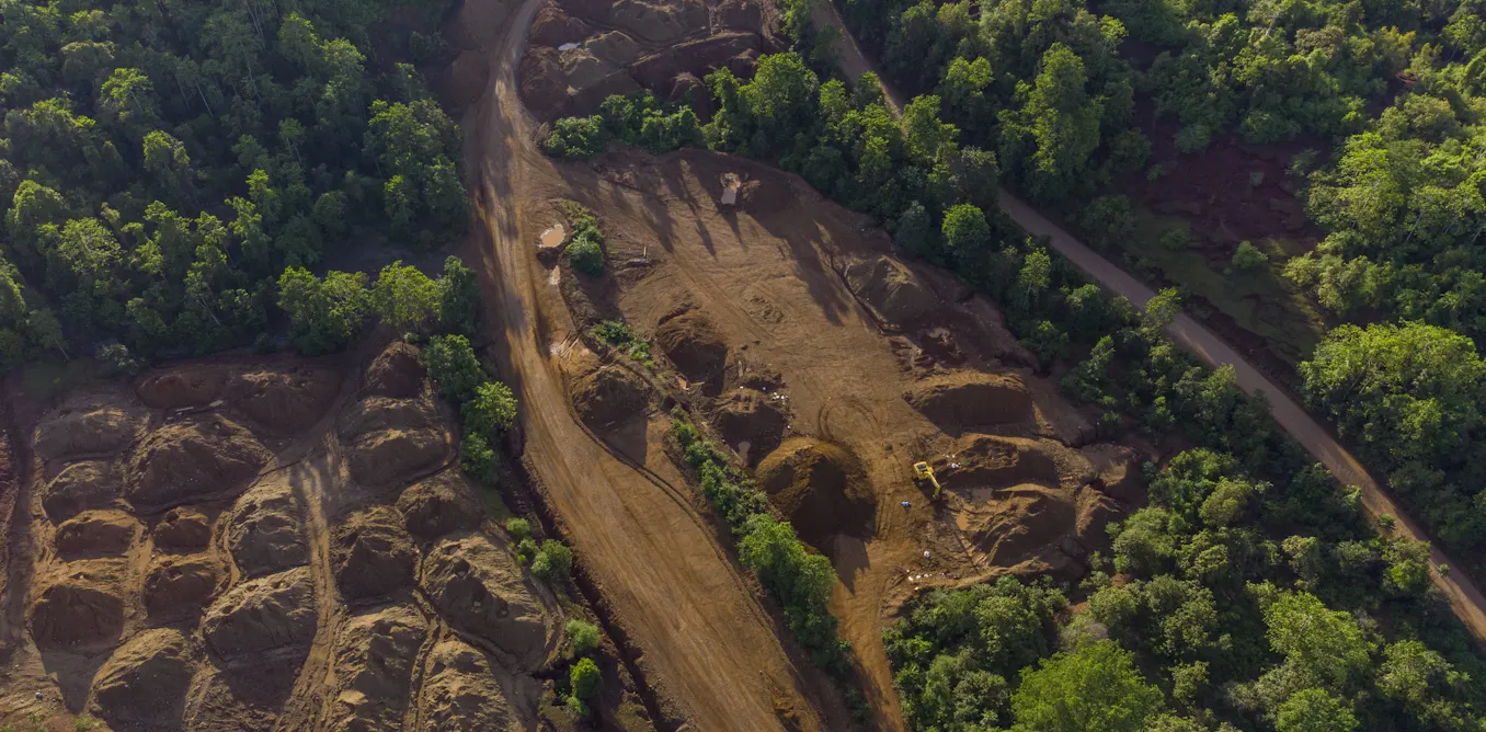 Les minerais critiques, essentiels à la transition énergétique, sont au cœur d’une nouvelle ruée minière